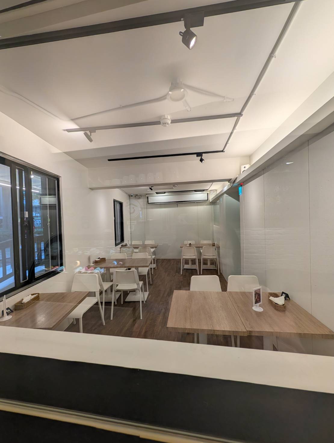 企業內部環境或食品以及用品