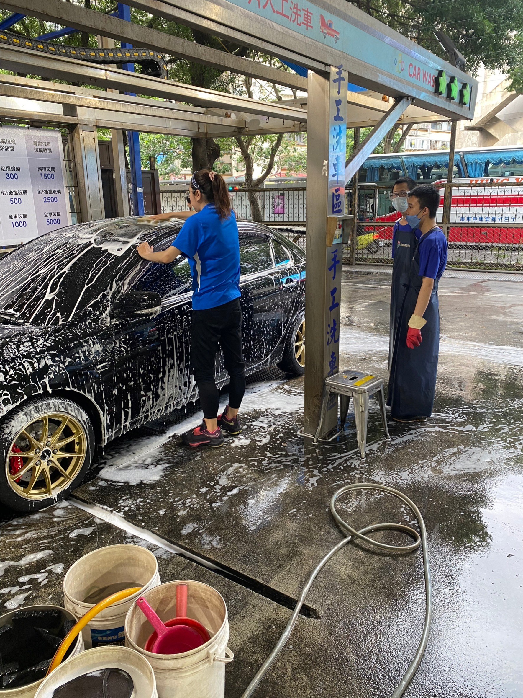 手工洗車